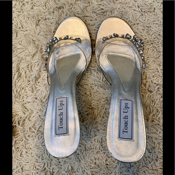 Touch Ups Sadie Sandal - Picture 2 of 6